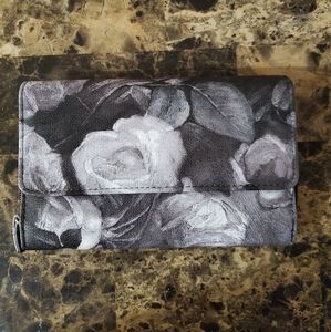 Mundi My Big Fat Wallet NWOT